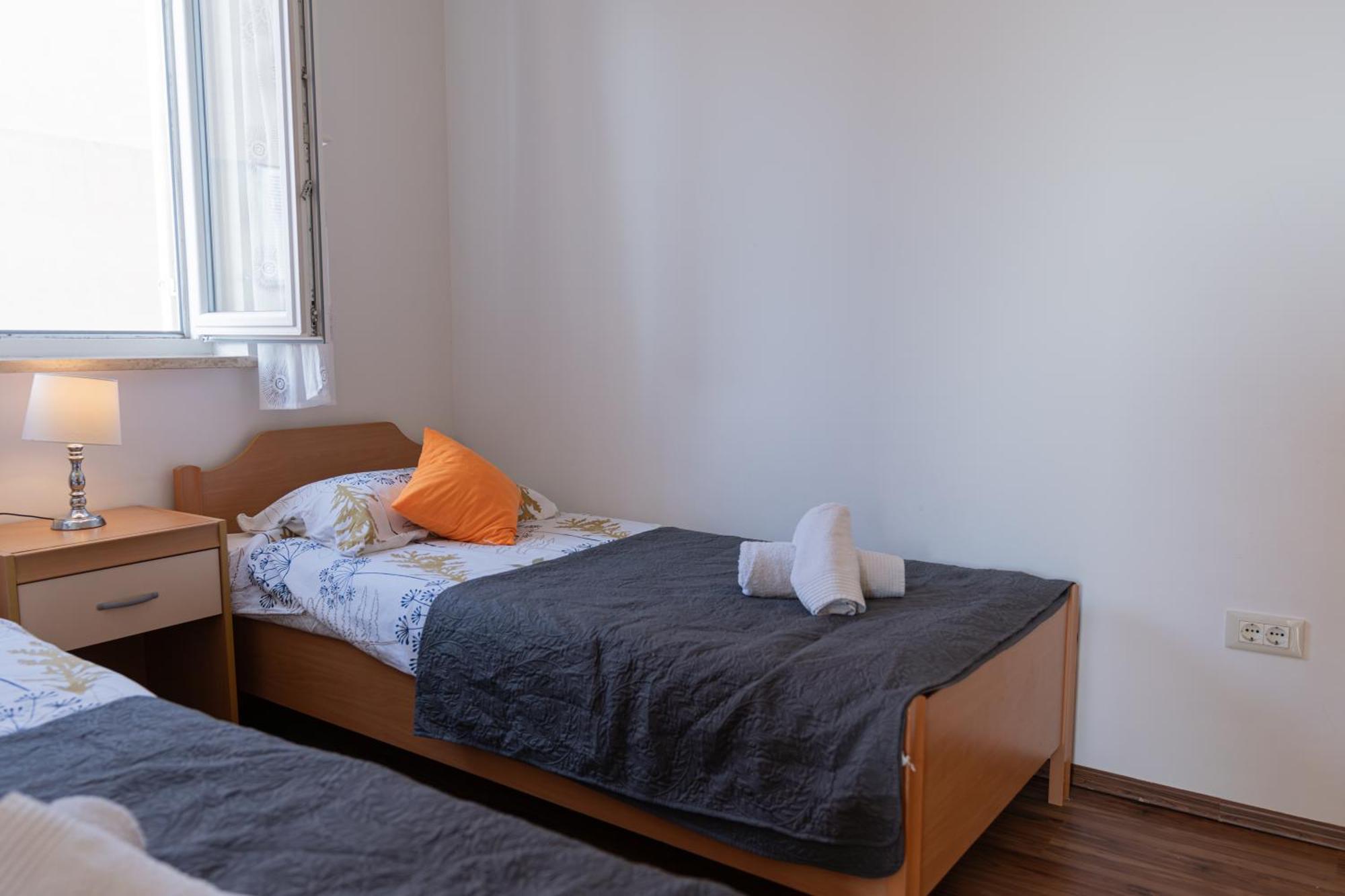 Two-Bedroom Apartment Niki Near Rovinj Bagian luar foto